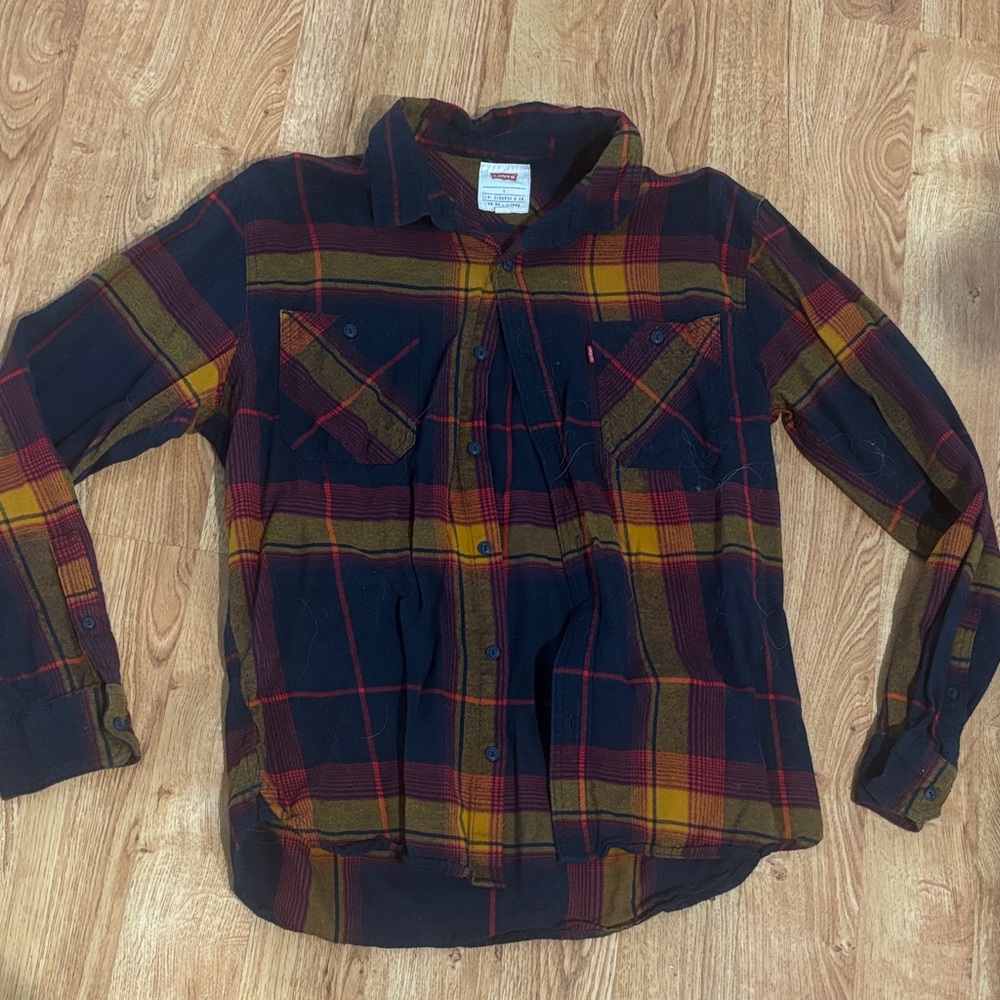 Levi's Multicolor Plaid Button-Up Shirt